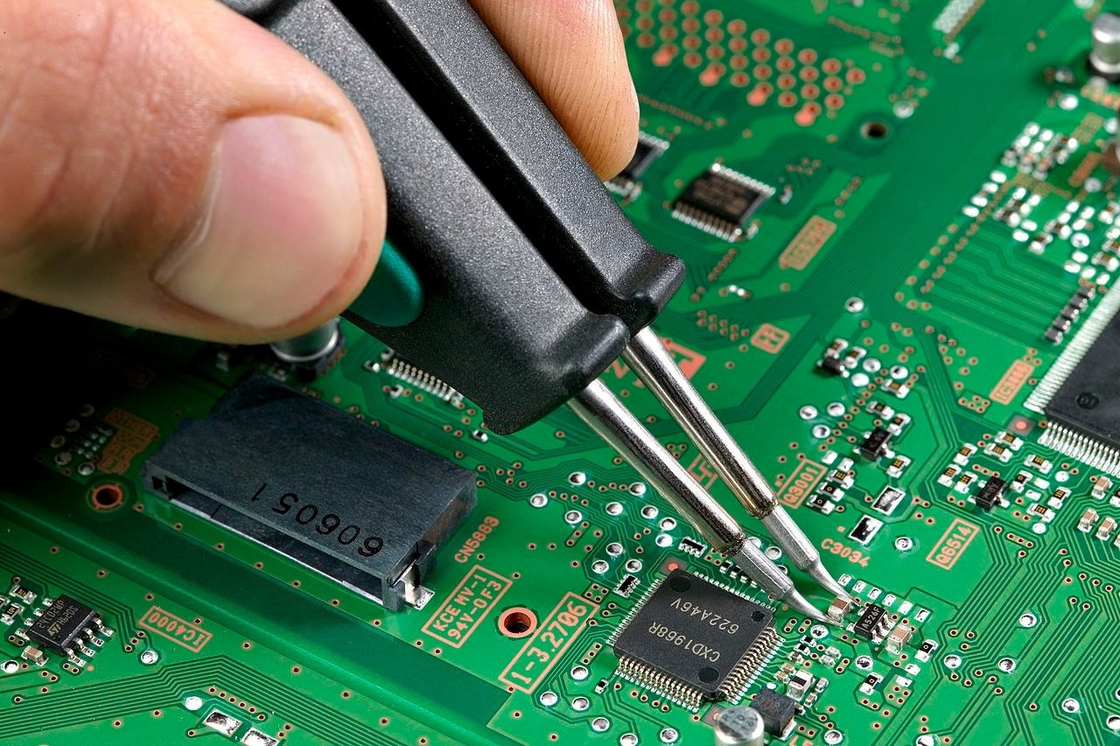 ISO9001 Electronic Components Sourcing Full Digital Circuit Board Parts Accurate Control